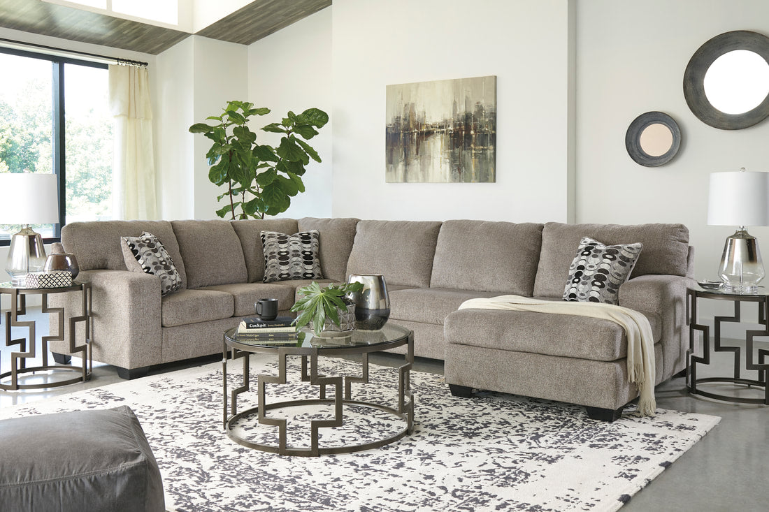 Ballinasloe 3-Piece Sectional with Chaise (Platinum)