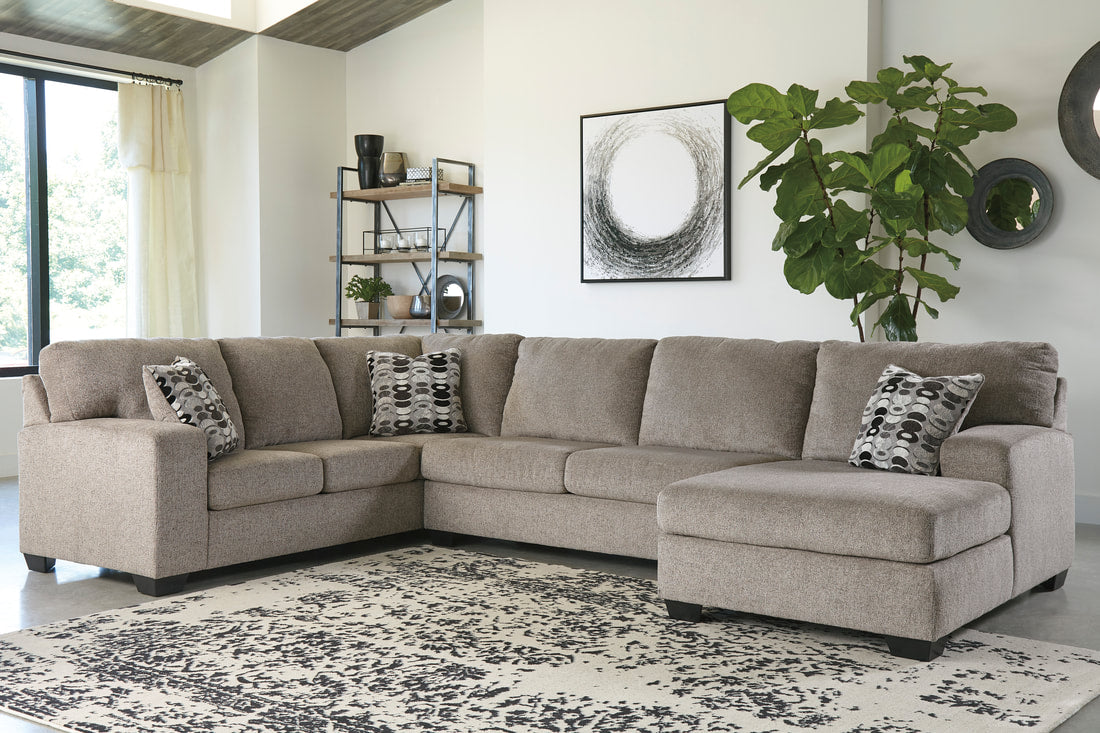 Ballinasloe 3-Piece Sectional with Chaise (Platinum)