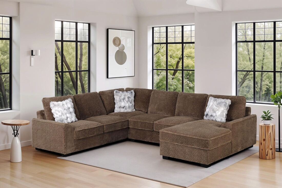 Amara Sectional **NEW ARRIVAL**