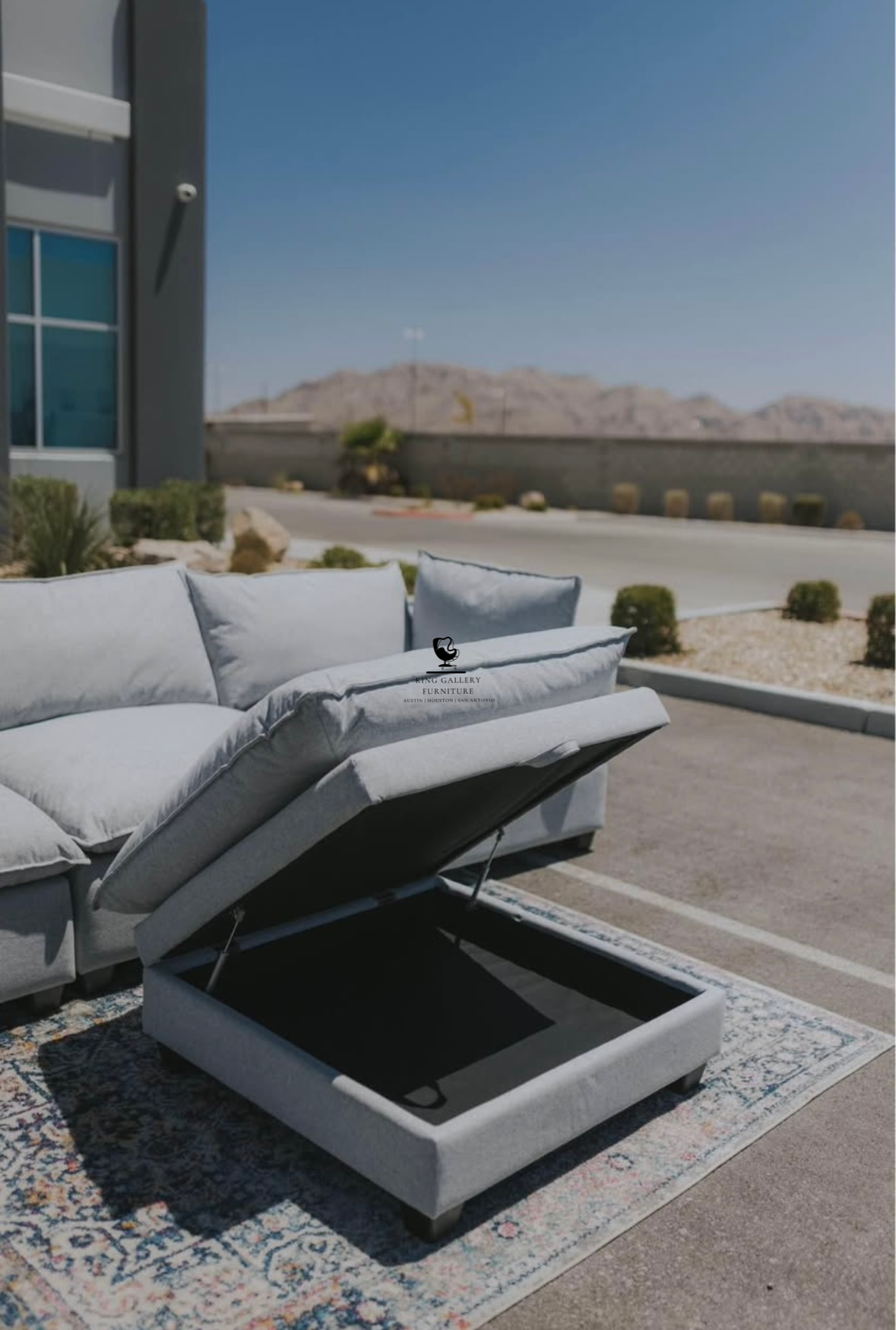 KOVA Cloud Modular Sectional w/ Storage Ottoman - Light Gray Linen