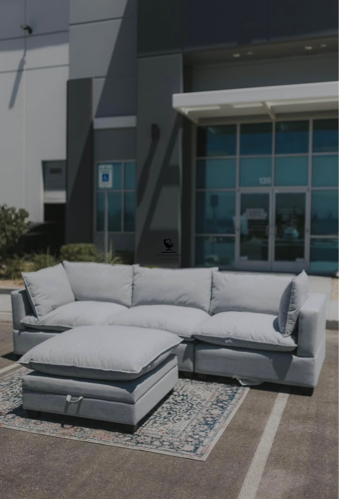 KOVA Cloud Modular Sectional w/ Storage Ottoman - Light Gray Linen