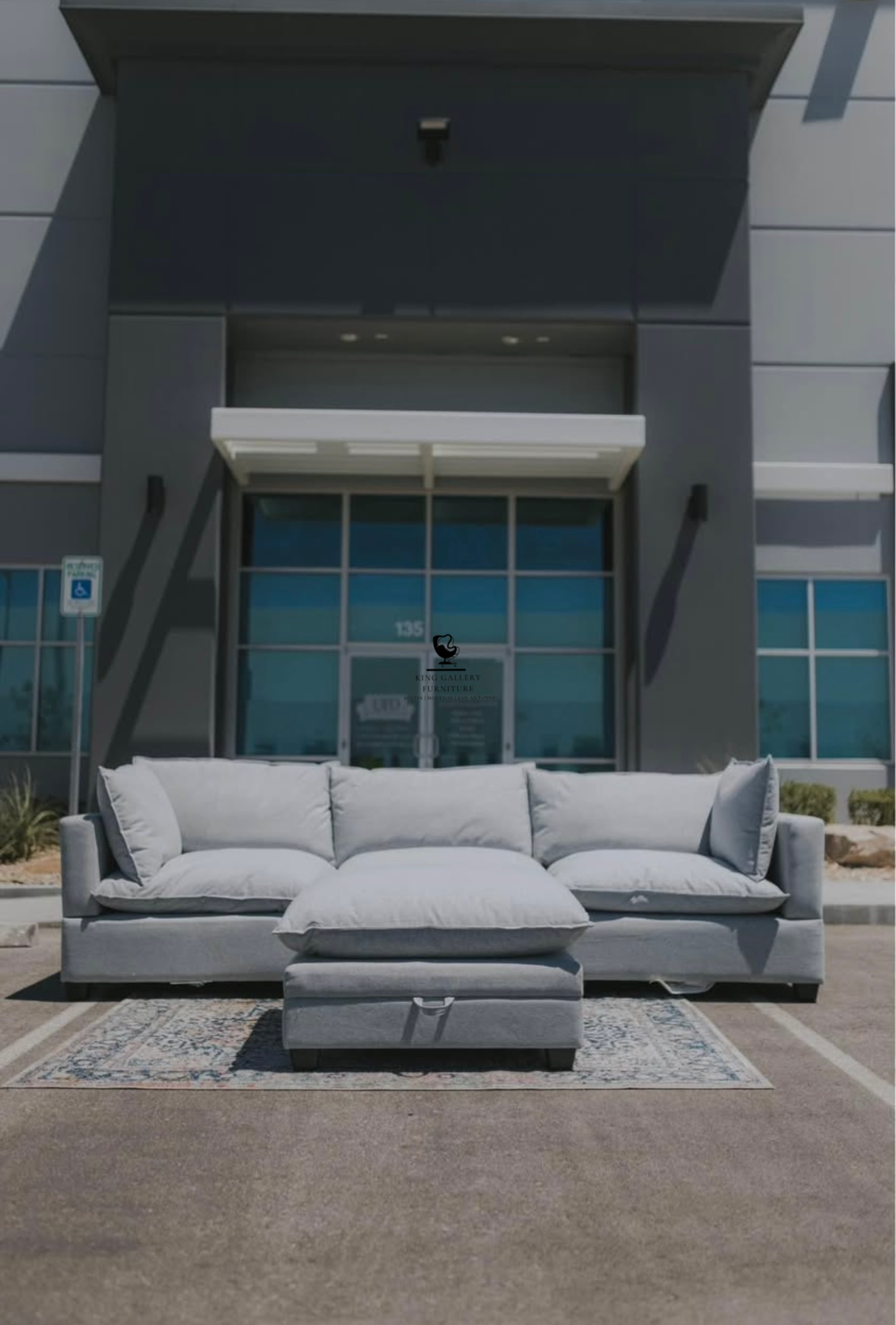 KOVA Cloud Modular Sectional w/ Storage Ottoman - Light Gray Linen