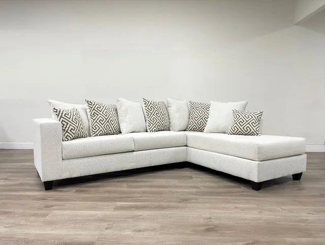 The Hudson Right-Facing Chaise Sectional