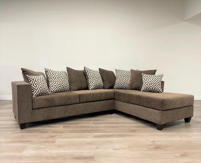 The Hudson Right-Facing Chaise Sectional