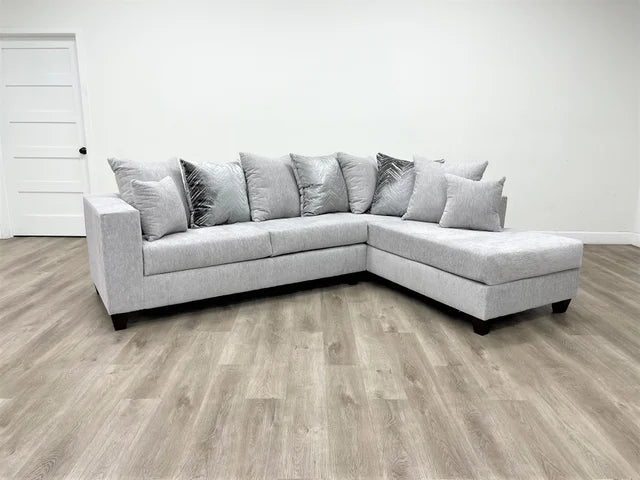 The Hudson Right-Facing Chaise Sectional